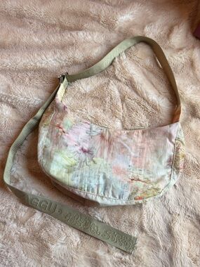 BAGGU x Collina Strada Medium Crescent Bag in Cream Chrysanthemum